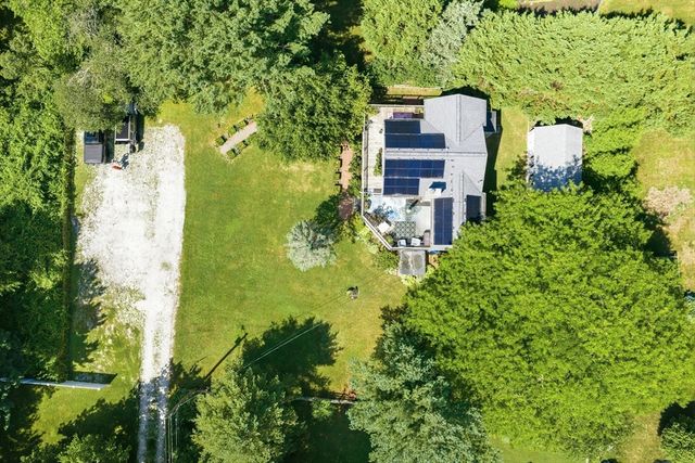476 Sconticut Neck Rd, Fairhaven, MA 02719