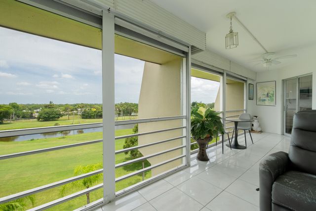 3959 Via Poinciana Drive 602, Lake Worth, FL 33467