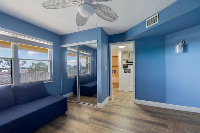 3959 Via Poinciana Drive 602, Lake Worth, FL 33467