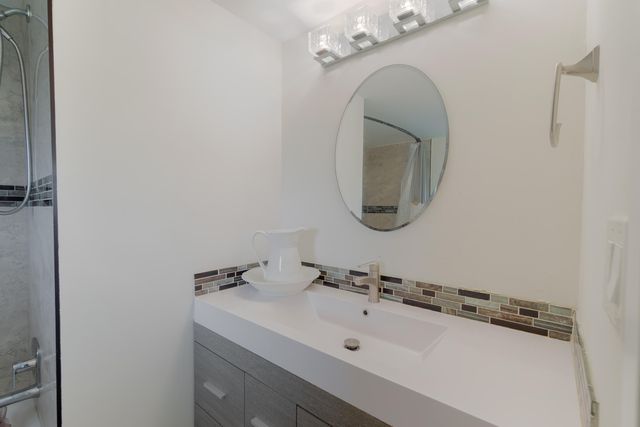 3959 Via Poinciana Drive 602, Lake Worth, FL 33467