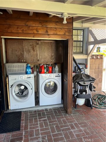 9357 Parrot, Downey, CA 90240