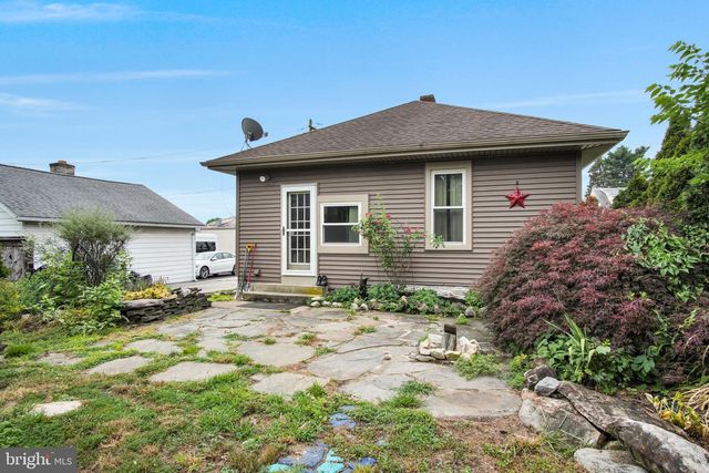 21 H ST, Carlisle, PA 17013