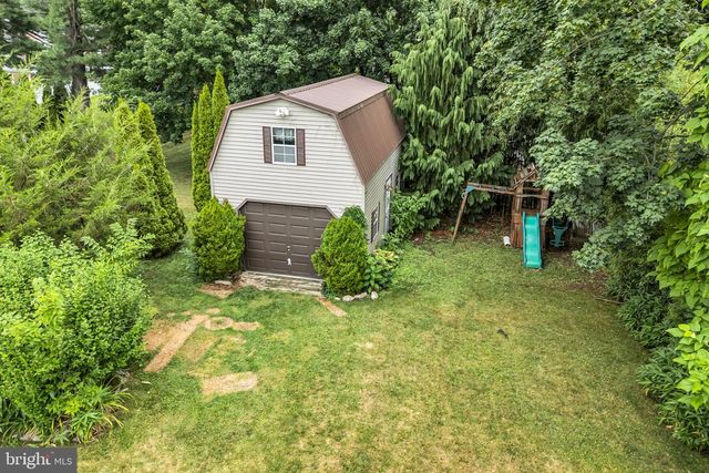21 H ST, Carlisle, PA 17013