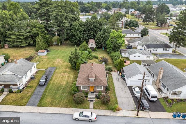 21 H ST, Carlisle, PA 17013