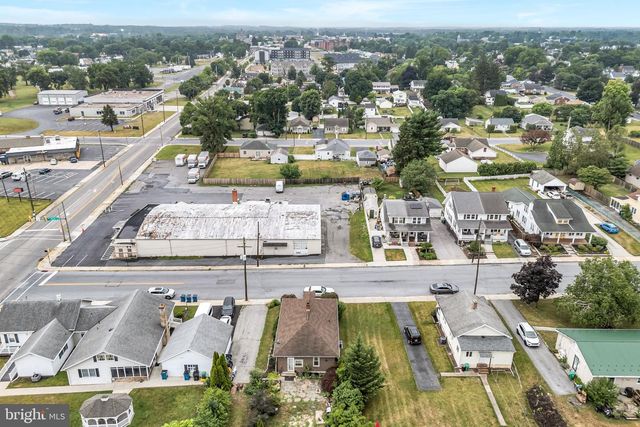 21 H ST, Carlisle, PA 17013