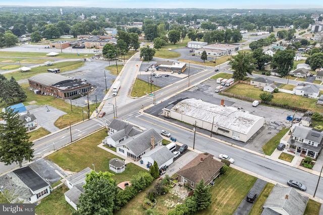 21 H ST, Carlisle, PA 17013