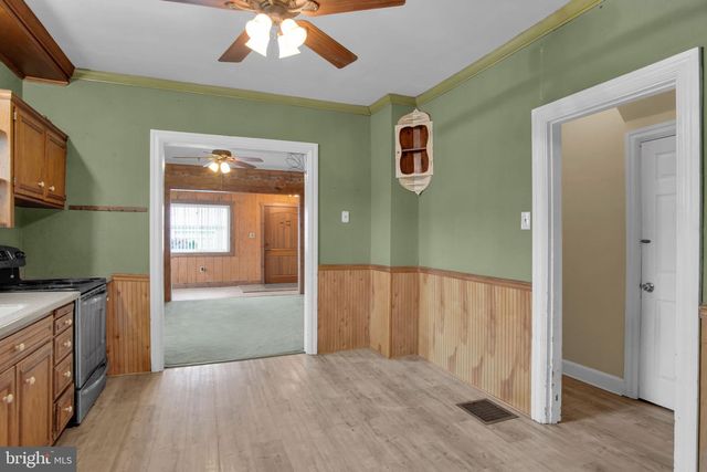 21 H ST, Carlisle, PA 17013