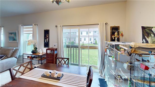 1528 Spruce Hill Drive, Stow, OH 44224