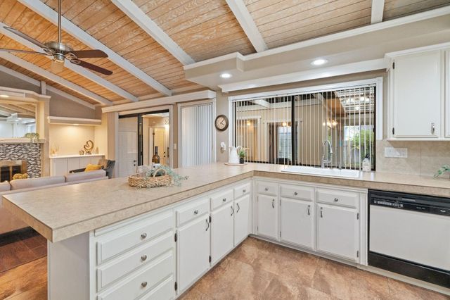 7201 Canelo Hills Dr, Citrus Heights, CA 95610