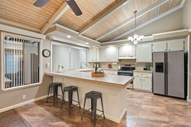 7201 Canelo Hills Dr, Citrus Heights, CA 95610