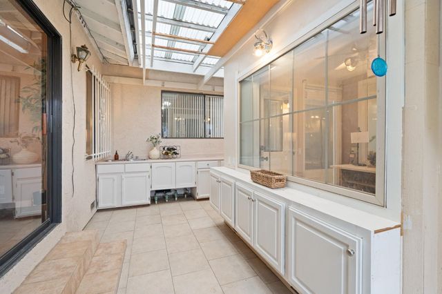 7201 Canelo Hills Dr, Citrus Heights, CA 95610