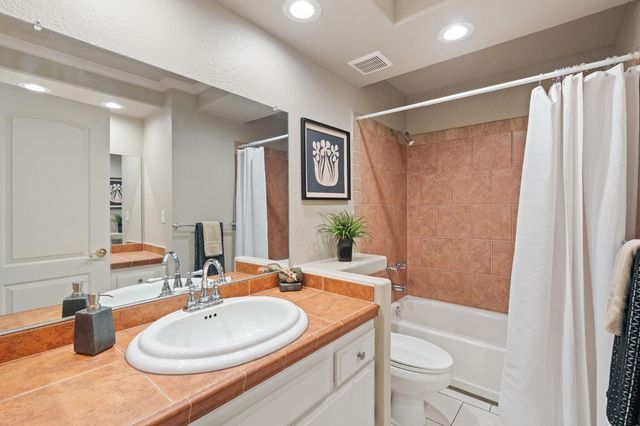 7201 Canelo Hills Dr, Citrus Heights, CA 95610