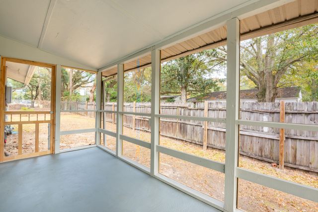1620 Mole Lane, North Charleston, SC 29406