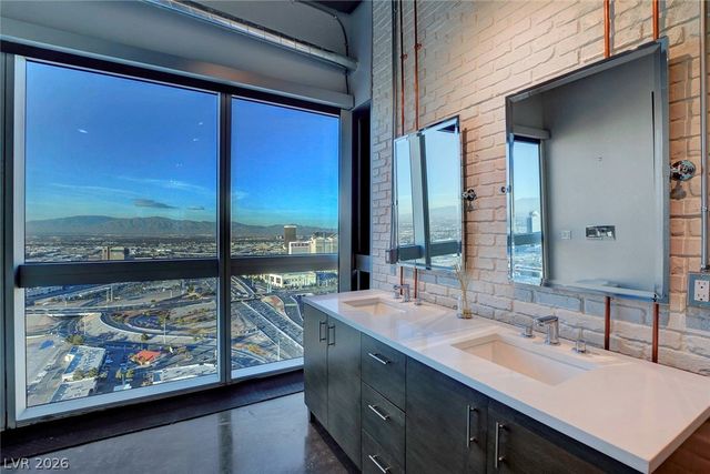 4471 DEAN MARTIN Drive 4300, Las Vegas, NV 89103