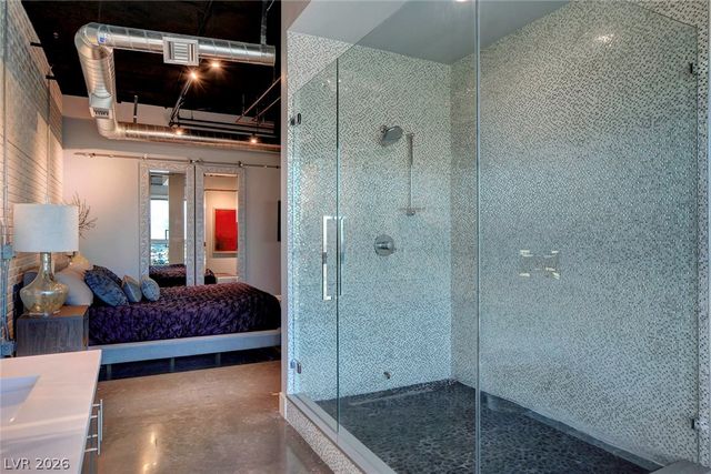 4471 DEAN MARTIN Drive 4300, Las Vegas, NV 89103