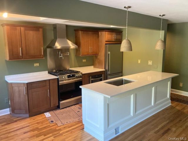 2 Colonial Road 126, Beacon, NY 12508
