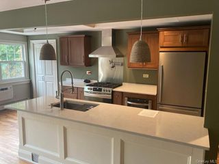 2 Colonial Road 126, Beacon, NY 12508