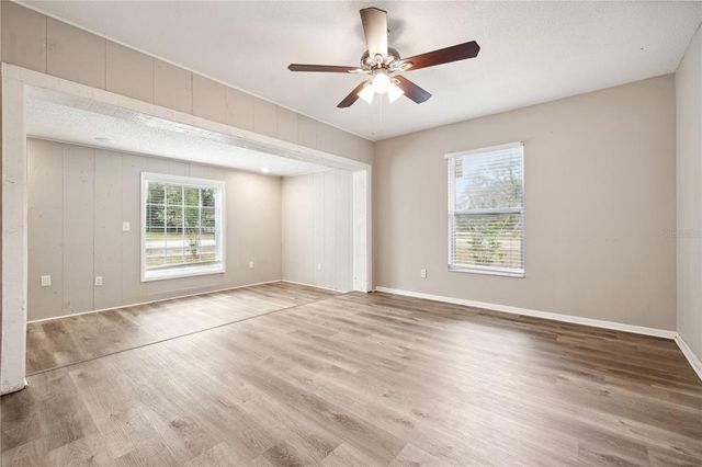 353 E ORANGE STREET, Altamonte Springs, FL 32701