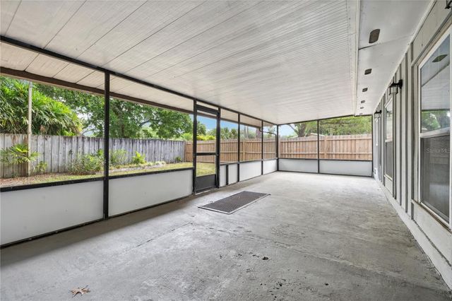 353 E ORANGE STREET, Altamonte Springs, FL 32701