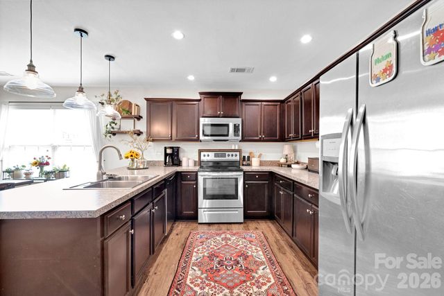 2006 Greenbrook Trail, Dallas, NC 28034