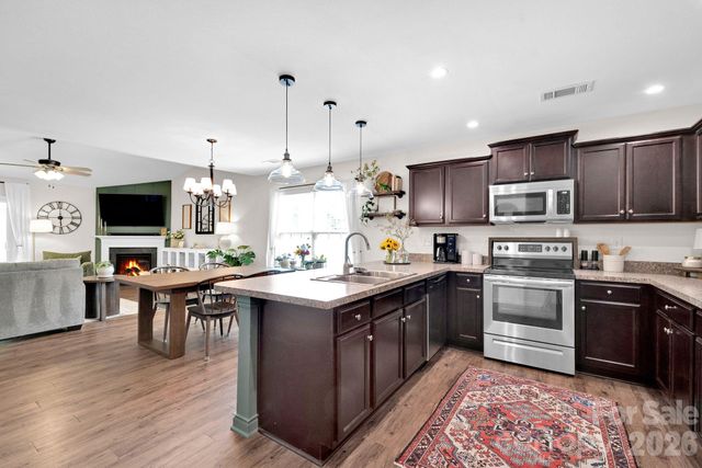 2006 Greenbrook Trail, Dallas, NC 28034