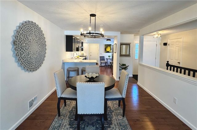 46 Creek Ridge, Pittsford, NY 14534