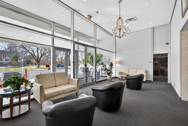 1337 21 Avenue 3D, Rock Island, IL 61201