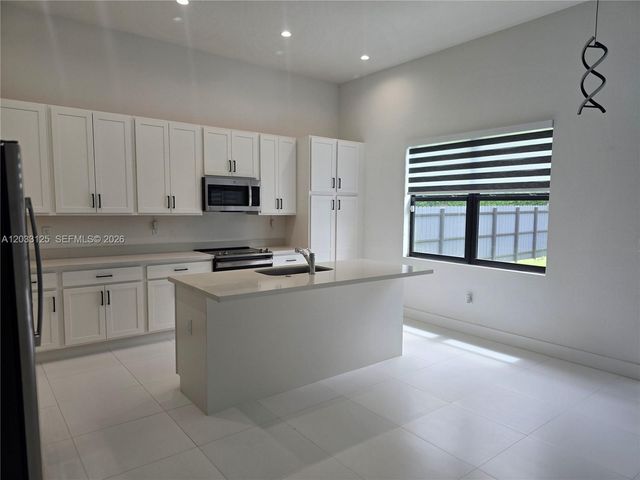 19410 SW 124th Court, Miami, FL 33177