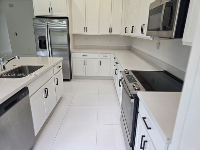 19410 SW 124th Court, Miami, FL 33177