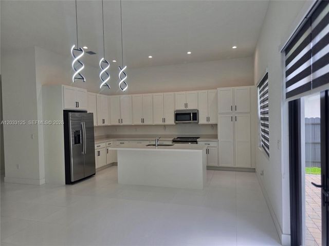 19410 SW 124th Court, Miami, FL 33177