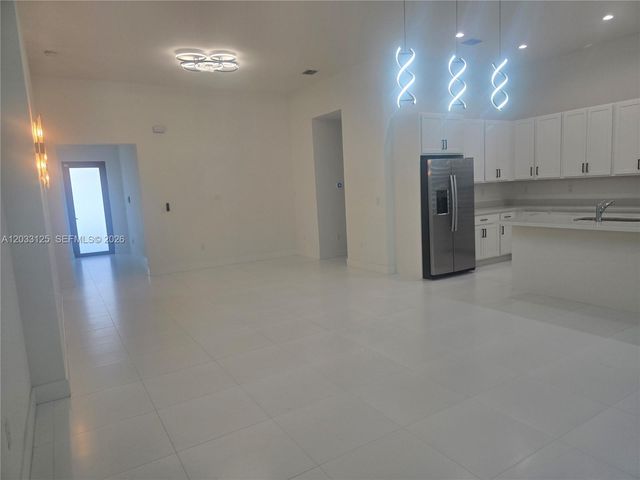 19410 SW 124th Court, Miami, FL 33177