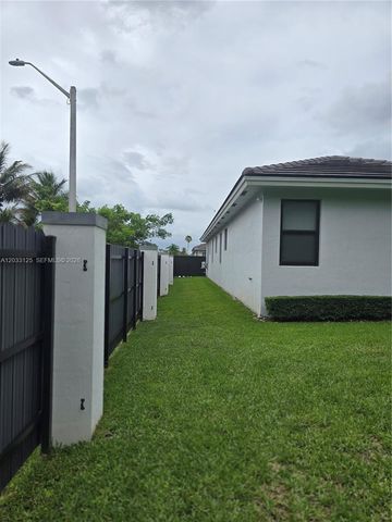 19410 SW 124th Court, Miami, FL 33177