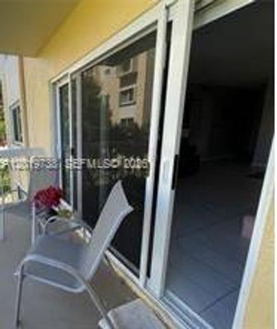 7815 N Camino Real I-216, Miami, FL 33143