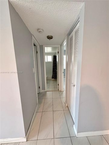 7815 N Camino Real I-216, Miami, FL 33143