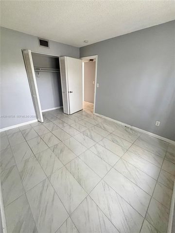 7815 N Camino Real I-216, Miami, FL 33143
