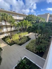 7815 N Camino Real I-216, Miami, FL 33143