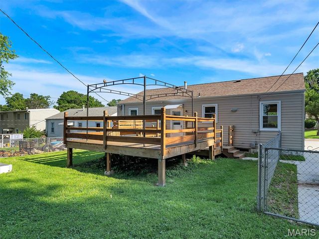 9108 Fayette Avenue, St Louis, MO 63123