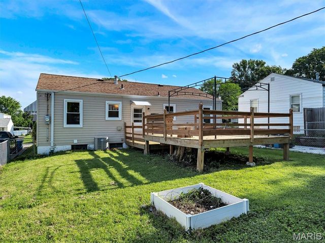 9108 Fayette Avenue, St Louis, MO 63123