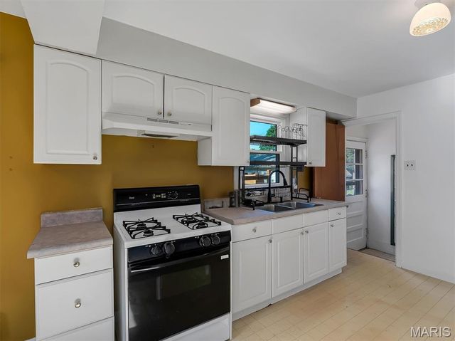 9108 Fayette Avenue, St Louis, MO 63123