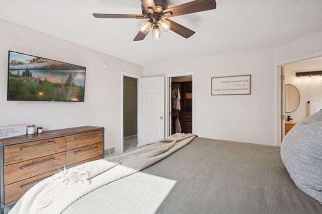 6152 146th Avenue NW, Anoka, MN 55303