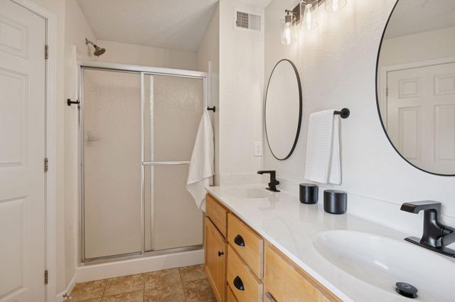 6152 146th Avenue NW, Anoka, MN 55303