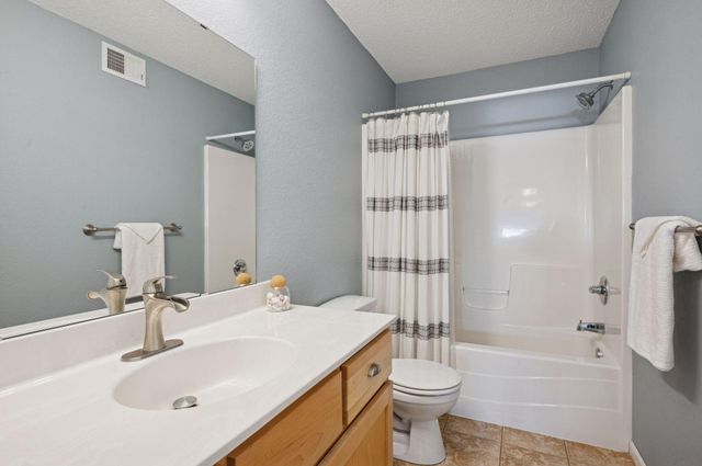 6152 146th Avenue NW, Anoka, MN 55303