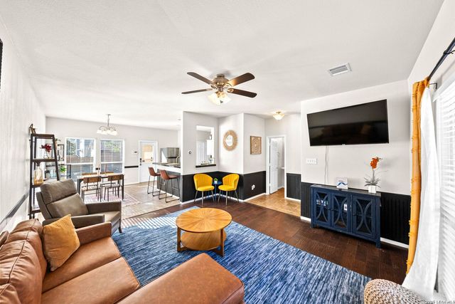 603 S MESQUITE ST, San Antonio, TX 78203
