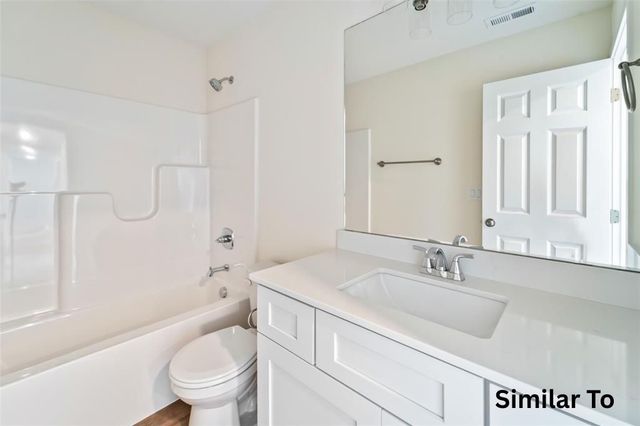215 Varley Lane, Stuart, IA 50250