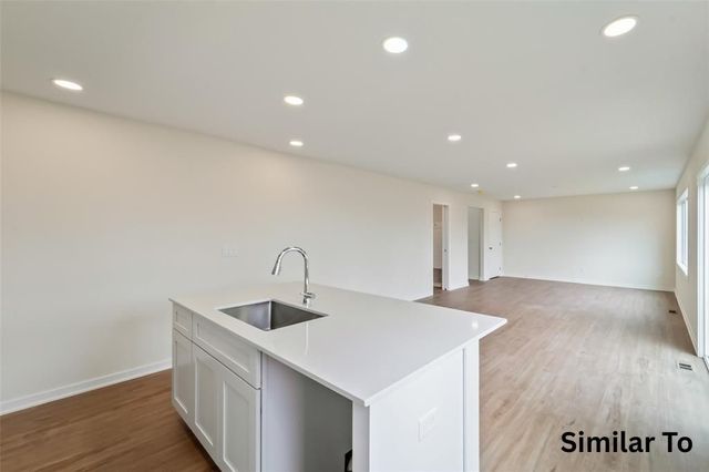 215 Varley Lane, Stuart, IA 50250