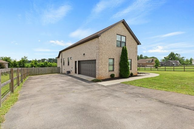 645 Jackson Rd, Portland, TN 37148