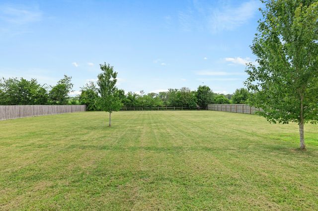 645 Jackson Rd, Portland, TN 37148
