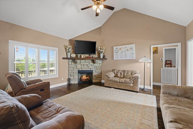 645 Jackson Rd, Portland, TN 37148