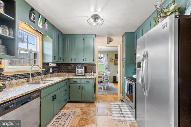 716 WOODSIDE DR, Westminster, MD 21157