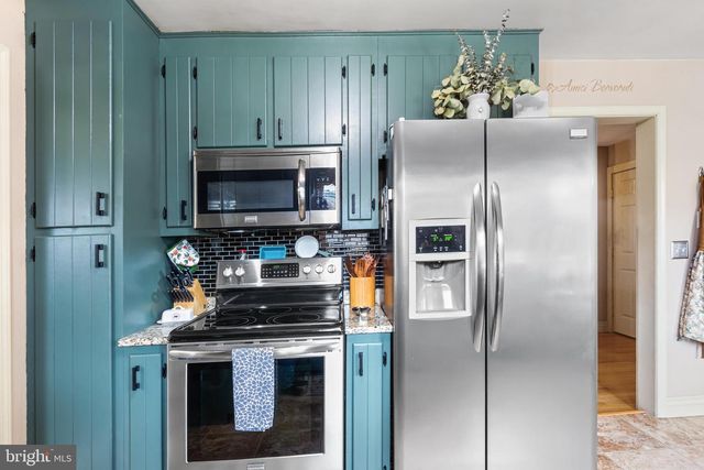 716 WOODSIDE DR, Westminster, MD 21157